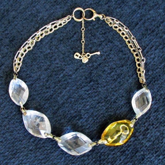 Fossil Clear Glass Yellow Acrylic Embedded Key Choker PLUS Bonus Cuff Bangle - Picture 1 of 11